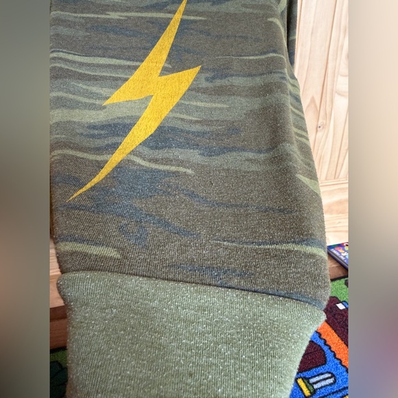 Aviator Nation Bolt Camo Printed Sweatshirt Women’s Small ***has a worn look - Picture 7 of 9